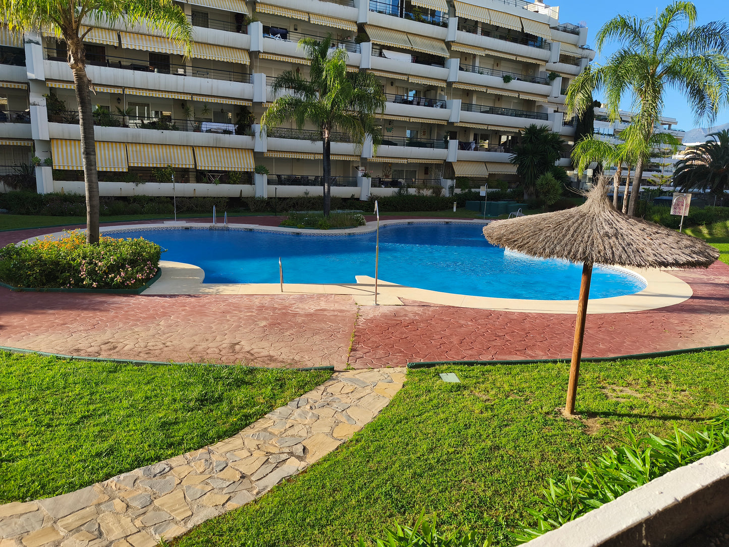 Marbella - Piso exterior 3hab. en Calle Camino Cortes