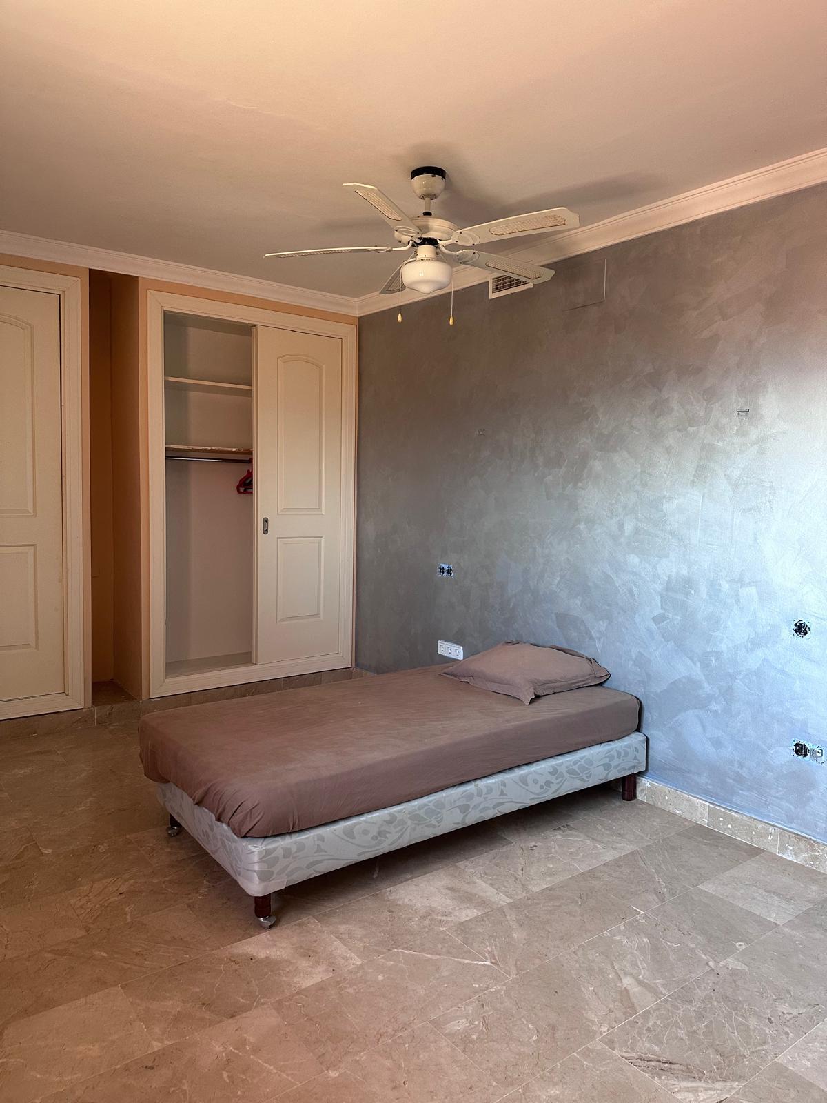 Estepona - Ático en venta 3hab. en avenida Costa Galera