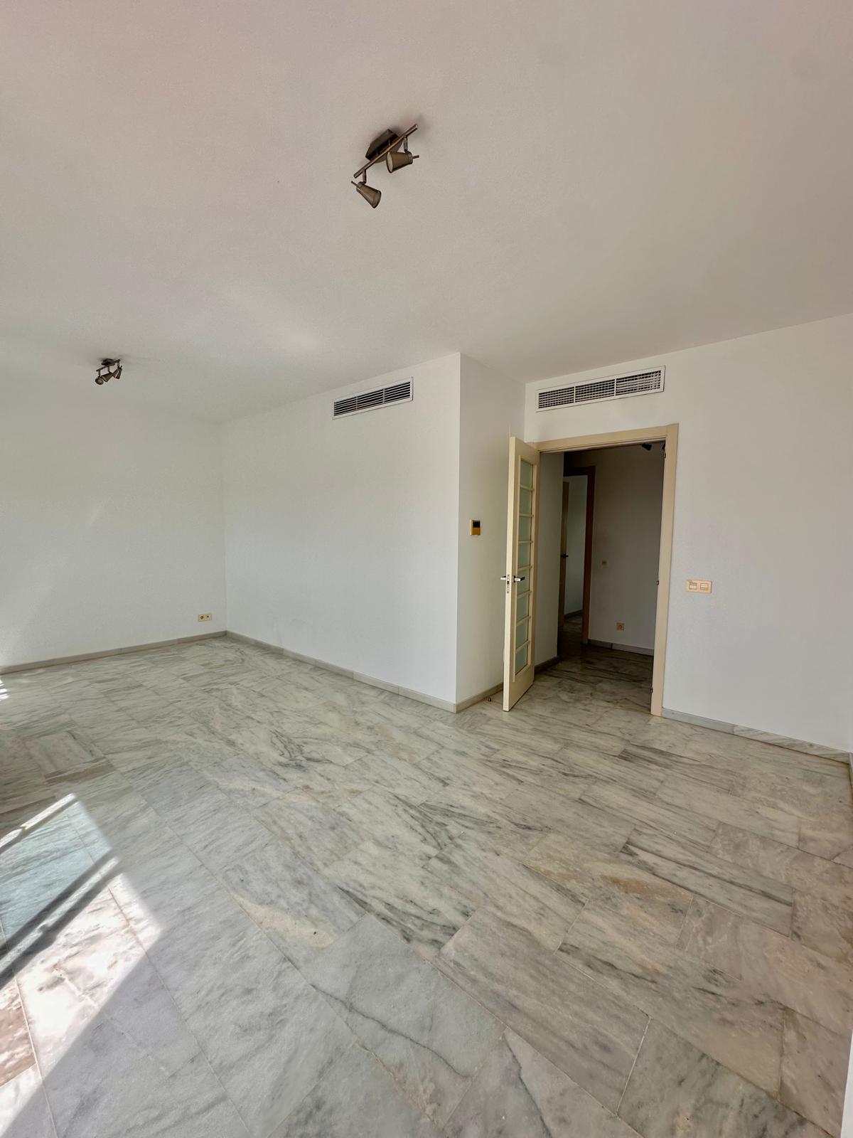 Estepona - Ático en venta en calle Villa Borghese