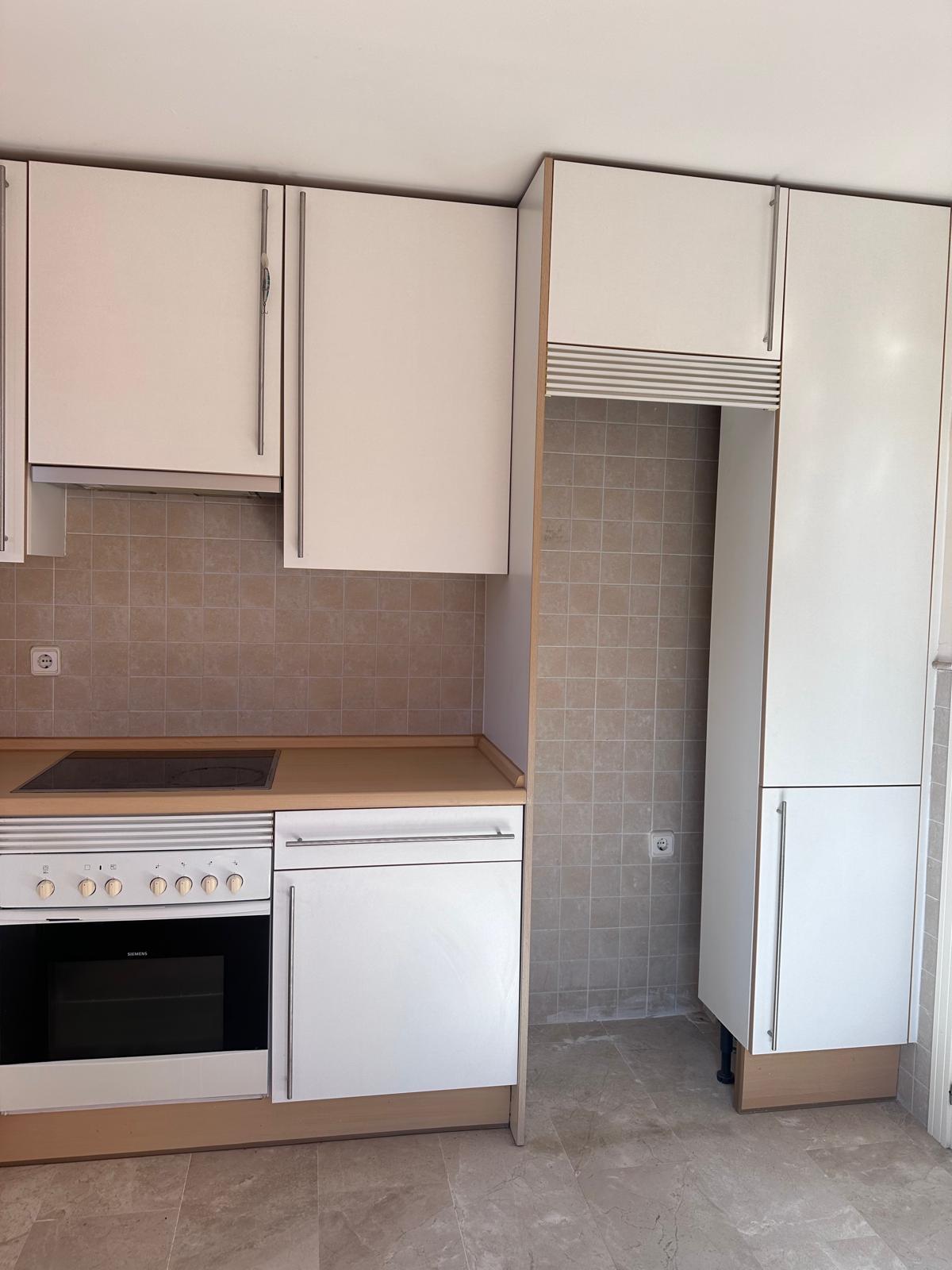 Estepona - Ático en venta 3hab. en avenida Costa Galera