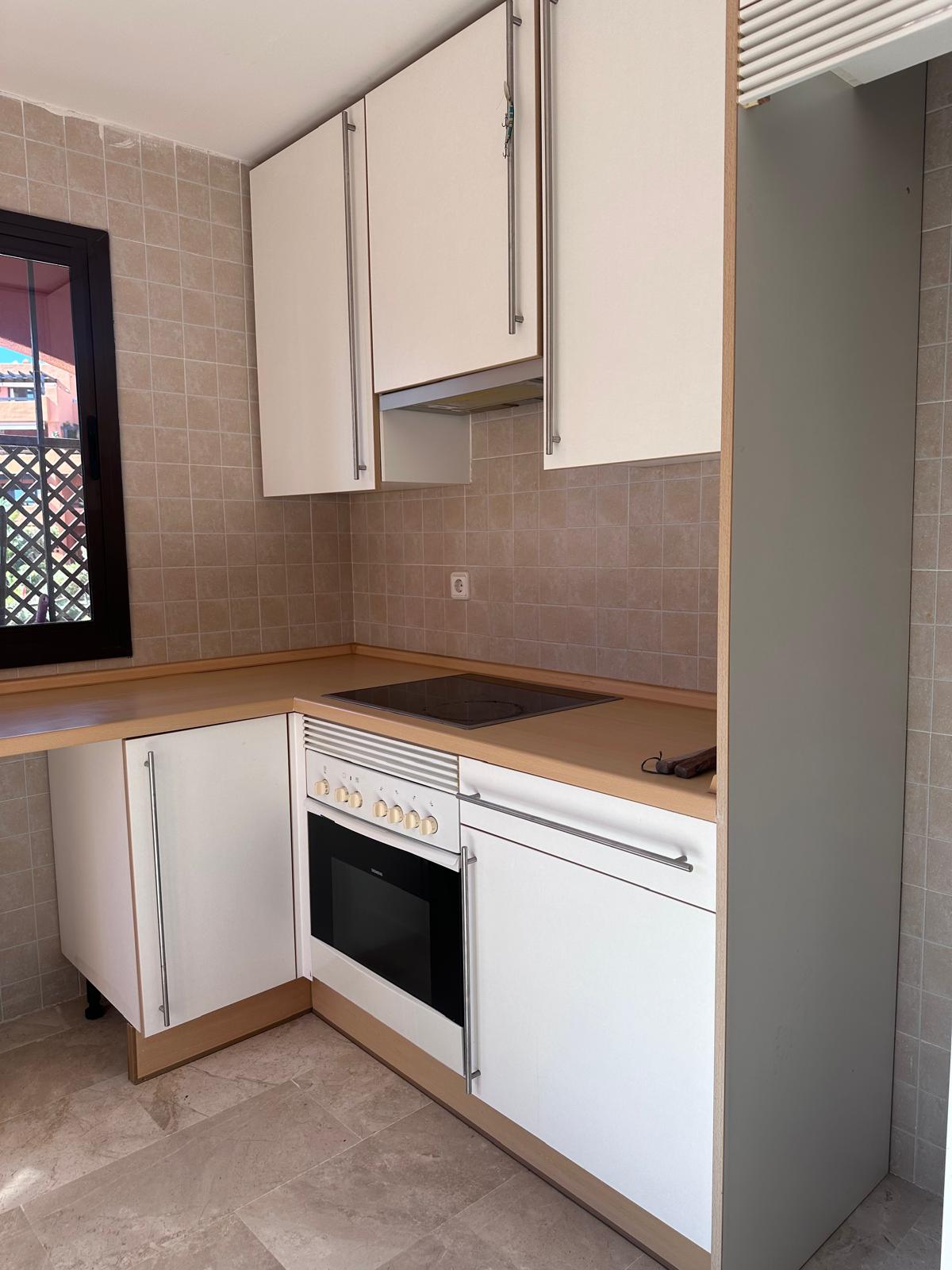 Estepona - Ático en venta 3hab. en avenida Costa Galera