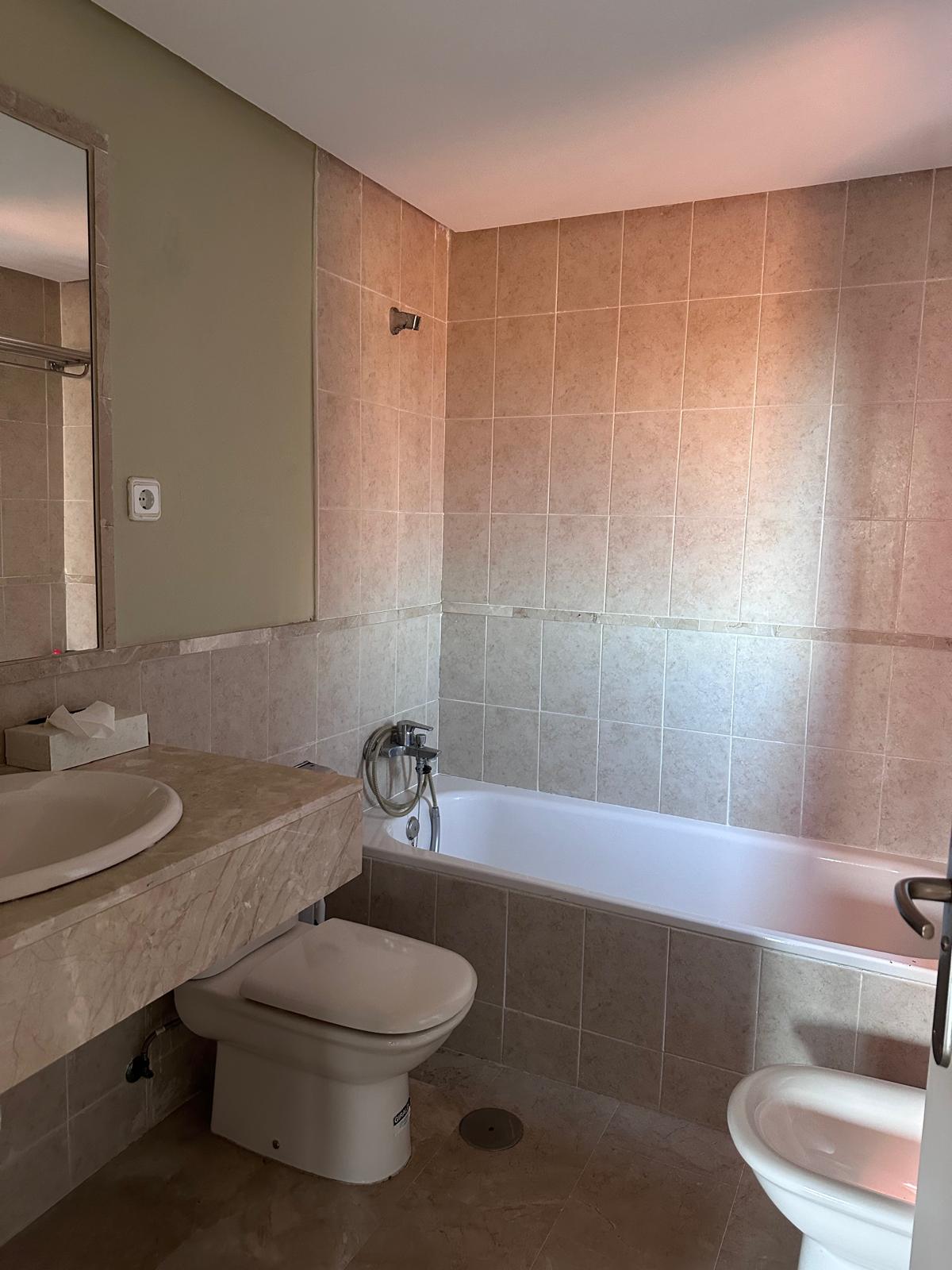 Estepona - Ático en venta 3hab. en avenida Costa Galera