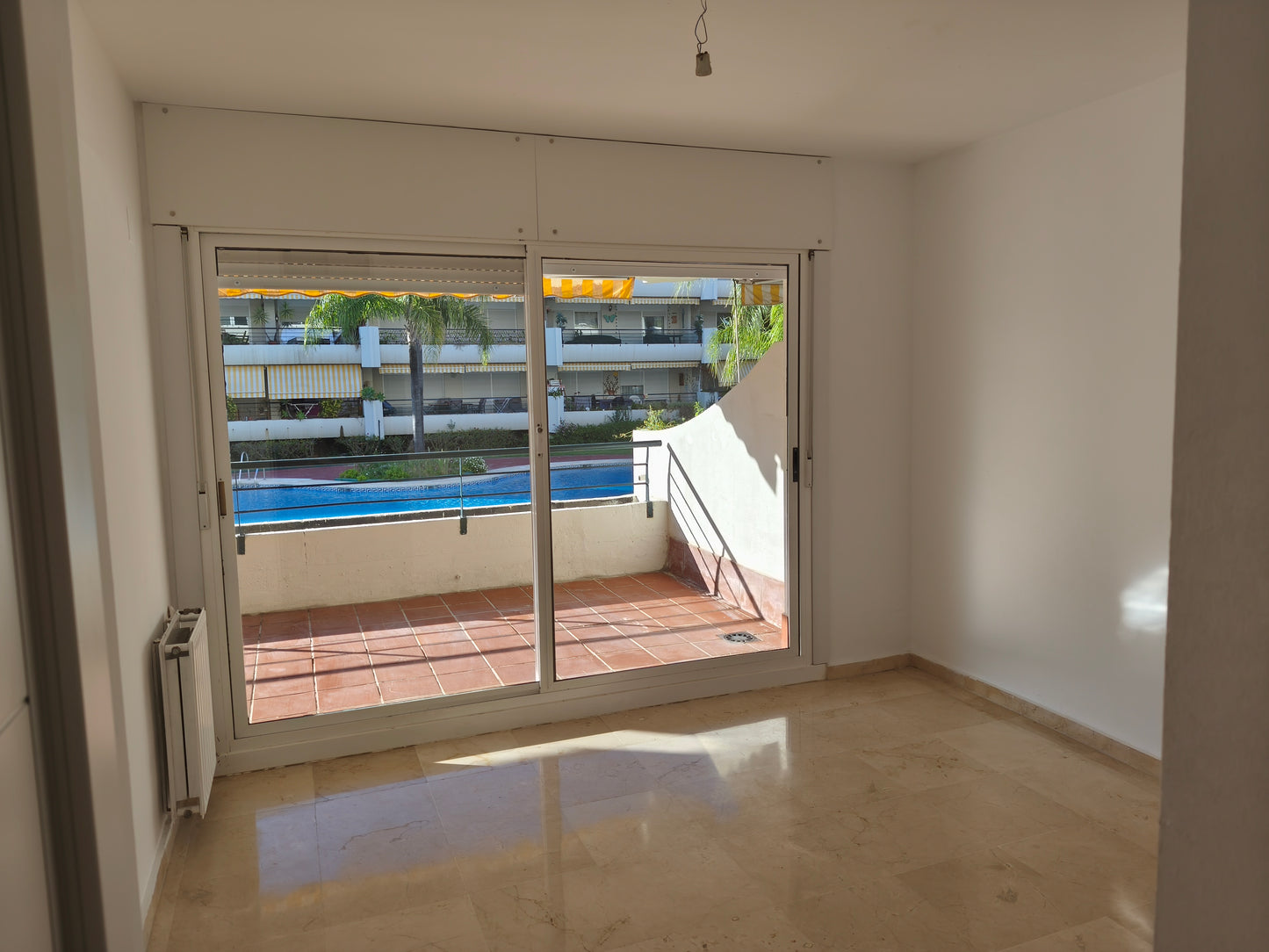 Marbella - Piso exterior 3hab. en Calle Camino Cortes