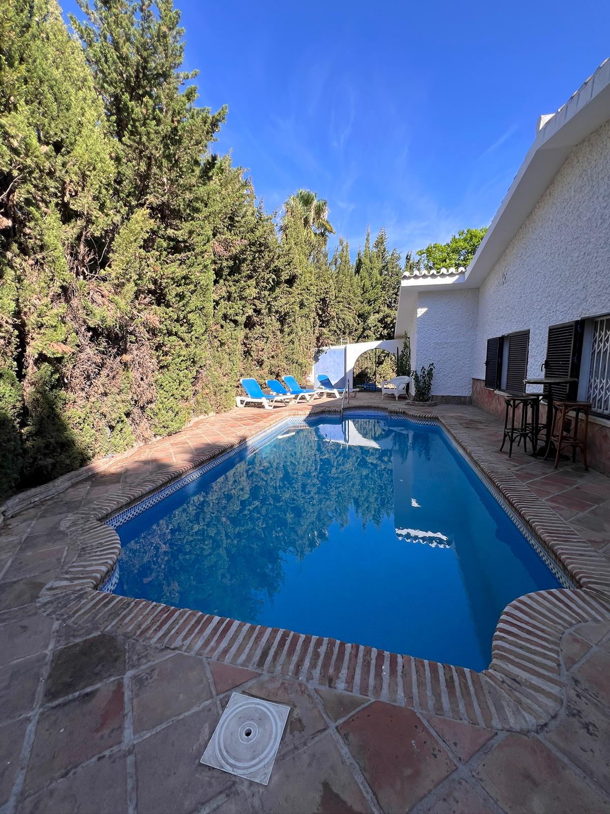 Benalmadena - Chalet independiente en alquiler en Avenida de Mijas